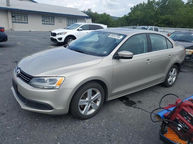 2013 VOLKSWAGEN JETTA TDI, 
