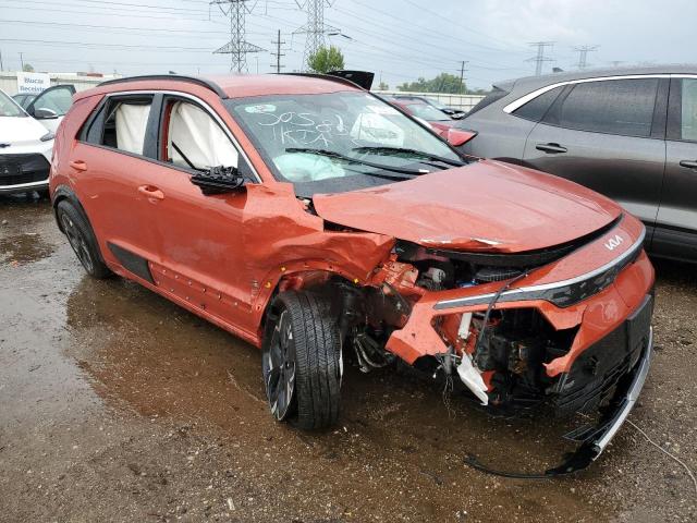 KNDCR3L15P5045232 - 2023 KIA NIRO WIND ORANGE photo 4