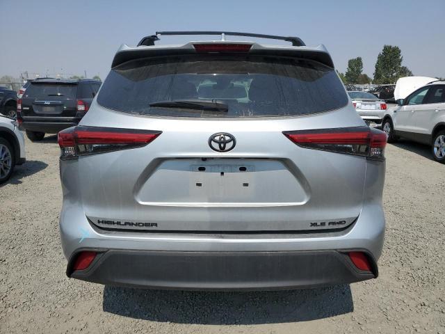 5TDGZRBH9NS595107 - 2022 TOYOTA HIGHLANDER XLE SILVER photo 6