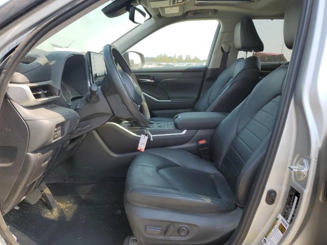 5TDGZRBH9NS595107 - 2022 TOYOTA HIGHLANDER XLE SILVER photo 7