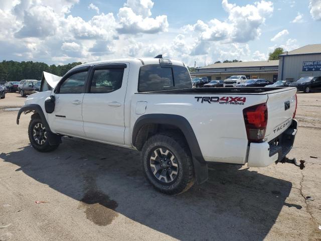 3TMCZ5ANXJM179107 - 2018 TOYOTA TACOMA DOUBLE CAB Weiß Foto 2
