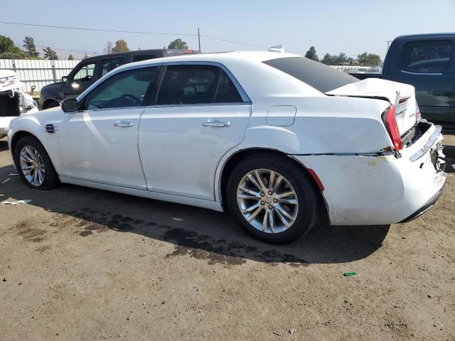 2C3CCAEG6GH252460 - 2016 CHRYSLER 300C WHITE photo 2