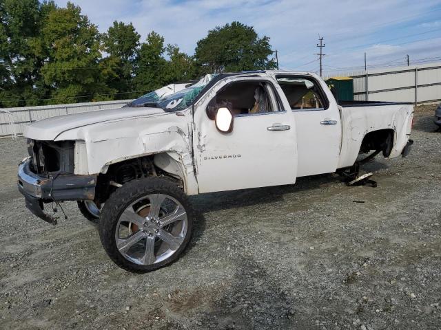 3GCPKTE73DG244727 - 2013 CHEVROLET SILVERADO K1500 LTZ WHITE photo 1