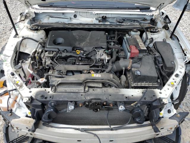 JTNB11HKXJ3069291 - 2018 TOYOTA CAMRY L WHITE photo 11
