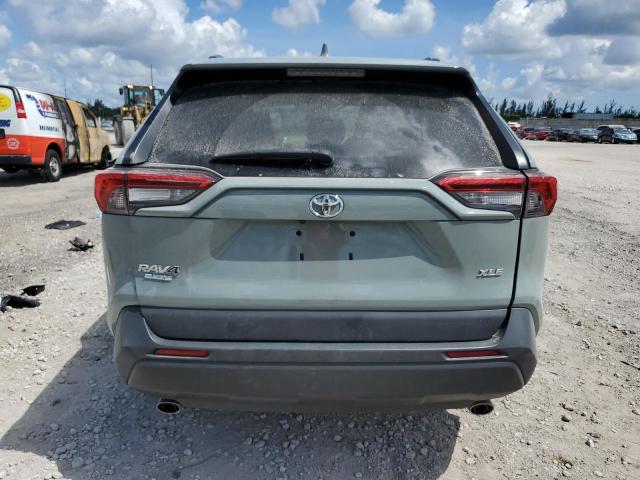 2T3W1RFV7MW108678 - 2021 TOYOTA RAV4 XLE GRAY photo 6