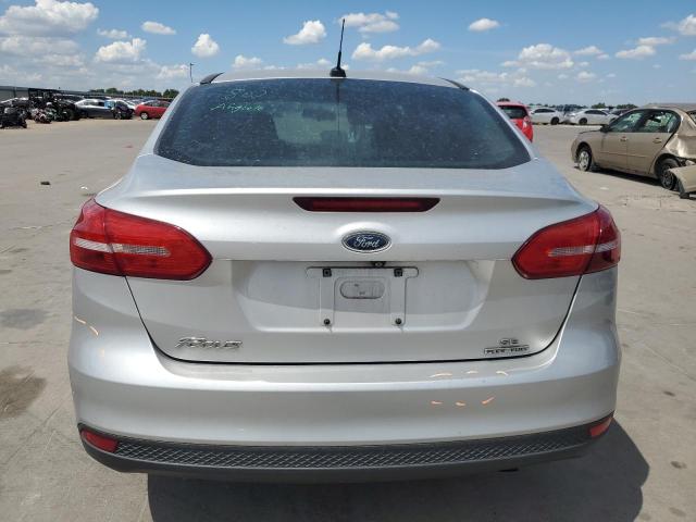 1FADP3F28FL347466 - 2015 FORD FOCUS SE SILVER photo 6