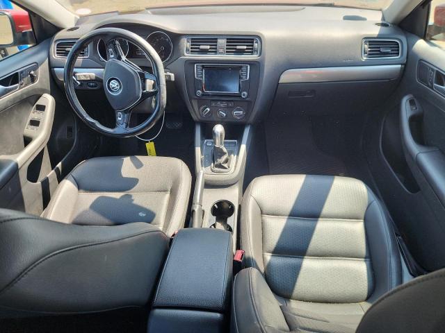 3VWDB7AJ3HM261320 - 2017 VOLKSWAGEN JETTA SE RED photo 8