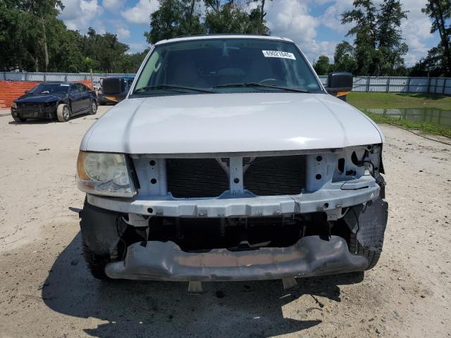 1FMFU17L04LB16660 - 2004 FORD EXPEDITION EDDIE BAUER თეთრი ფოტო 5