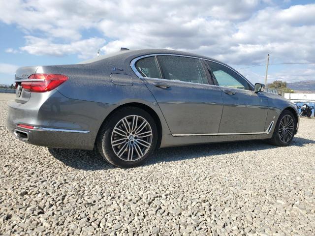 WBA7J2C39HG497806 - 2017 BMW 740 XE GRAY photo 3