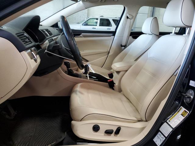 1VWGT7A31HC033569 - 2017 VOLKSWAGEN PASSAT SE BLACK photo 7