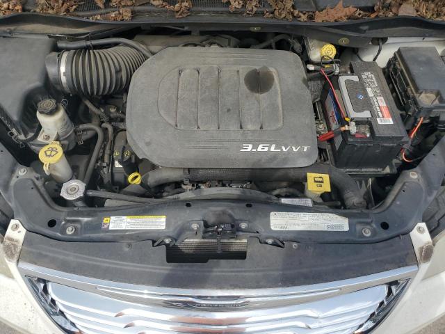 2C4RC1CG1CR143594 - 2012 CHRYSLER TOWN & COU TOURING L WHITE photo 12