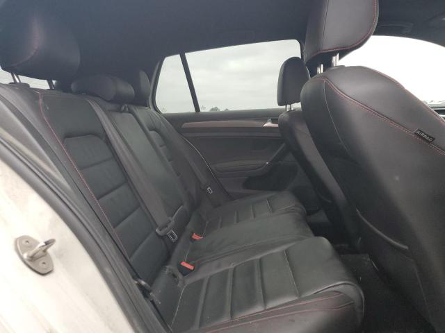 3VW547AU5JM279414 - 2018 VOLKSWAGEN GTI S WHITE photo 10