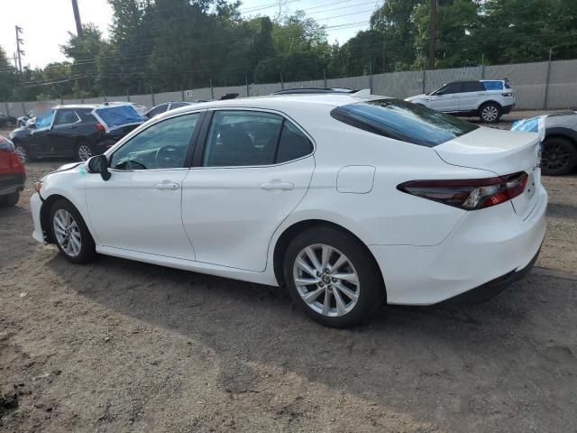 4T1C11AKXRU217136 - 2024 TOYOTA CAMRY LE 白色 照片 2