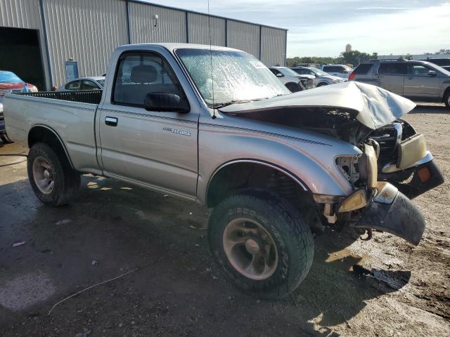 4TANM92N6YZ683817 - 2000 TOYOTA TACOMA PRERUNNER SILVER photo 4