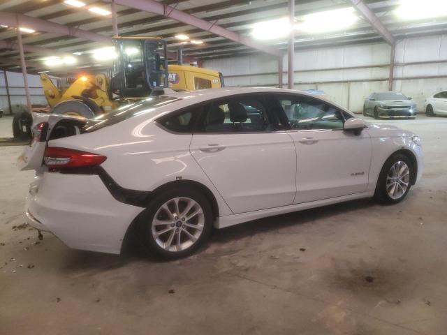 3FA6P0LU3KR124907 - 2019 FORD FUSION SE 白色 照片 3
