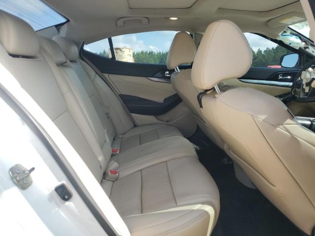 1N4AA6AV1KC366863 - 2019 NISSAN MAXIMA S WHITE photo 10