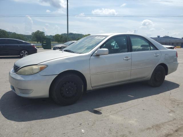 2004 TOYOTA CAMRY LE, 