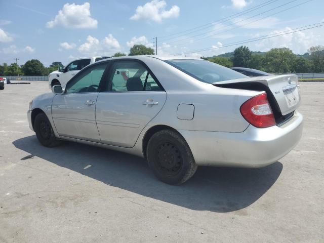 4T1BE30K94U818706 - 2004 TOYOTA CAMRY LE SILVER photo 2