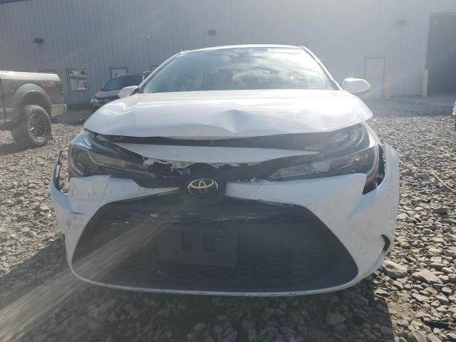 5YFEPRAEXLP062242 - 2020 TOYOTA COROLLA LE WHITE photo 5