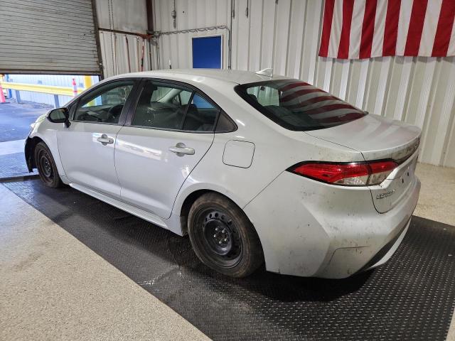 5YFEPRAE6LP099059 - 2020 TOYOTA COROLLA LE SILVER photo 2