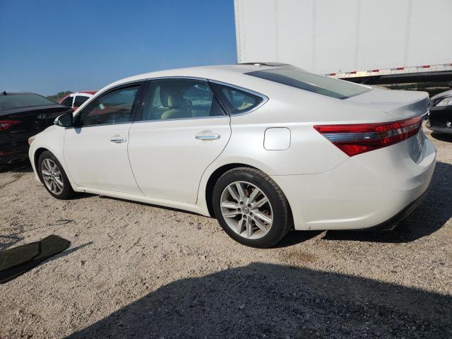 4T1BK1EB8FU182899 - 2015 TOYOTA AVALON XLE WHITE photo 2