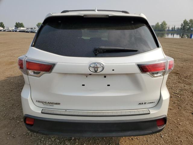 5TDJKRFH1GS240388 - 2016 TOYOTA HIGHLANDER XLE WHITE photo 6