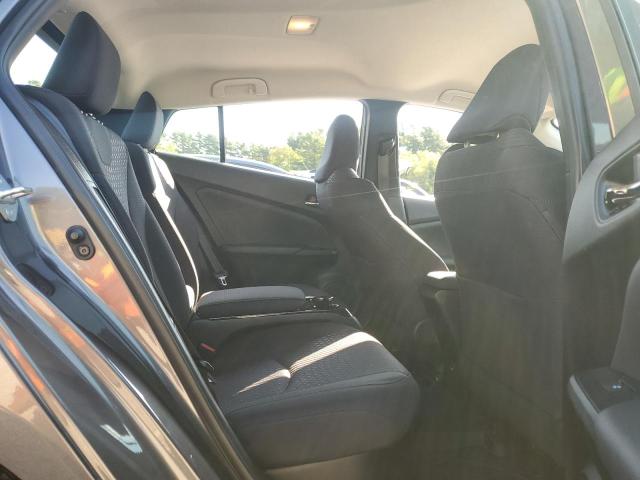 JTDKARFP1J3087079 - 2018 TOYOTA PRIUS PRIM Մոխրագույն լուսանկար 10