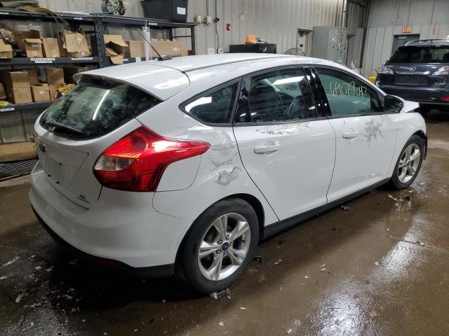 1FADP3K21EL292573 - 2014 FORD FOCUS SE WHITE photo 3