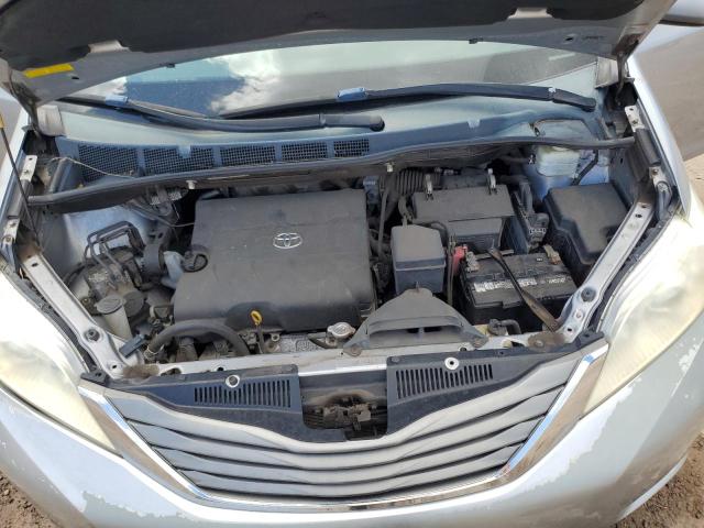 5TDYK3DC3CS199369 - 2012 TOYOTA SIENNA XLE ვერცხლისფერი ფოტო 12