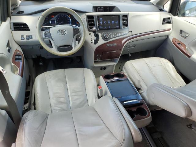 5TDYK3DC3CS199369 - 2012 TOYOTA SIENNA XLE ვერცხლისფერი ფოტო 8