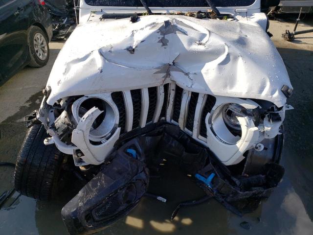 1C4JJXP69NW274709 - 2022 JEEP WRANGLER U SAHARA 4XE WHITE photo 12