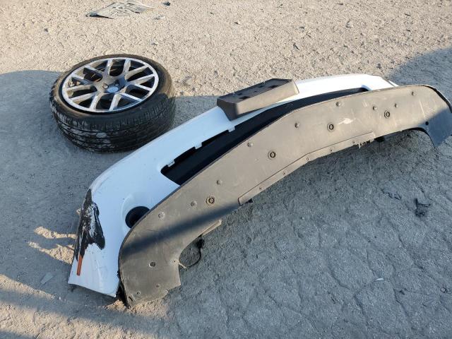 2C3CDZFJ1FH856275 - 2015 DODGE CHALLENGER R/T SCAT PACK WHITE photo 12