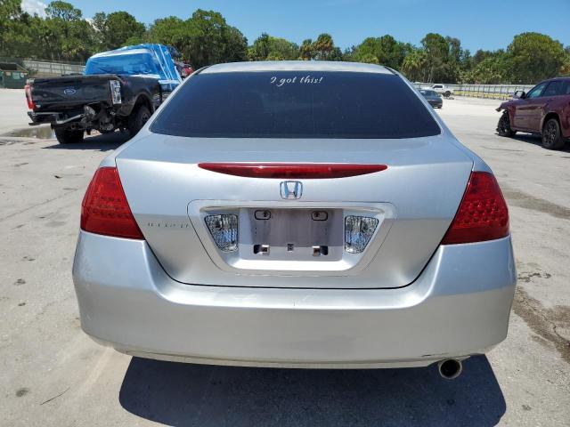 1HGCM56727A135036 - 2007 HONDA ACCORD EX SILVER photo 6