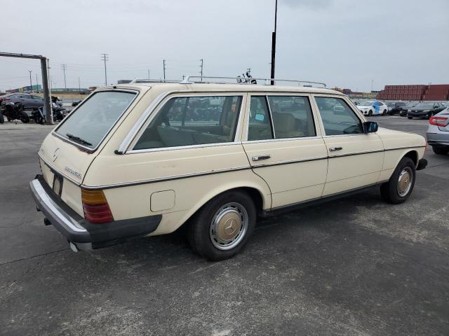 WDBAB93A3BN000439 - 1981 MERCEDES-BENZ 300 TD BEIGE photo 3