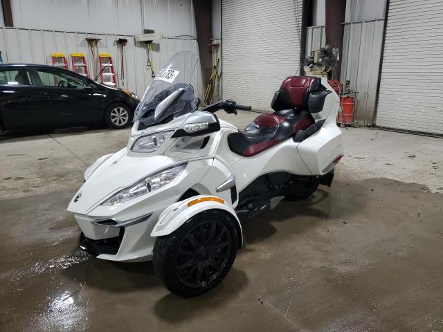 2BXNBDD21GV002267 - 2016 CAN-AM SPYDER ROA RT WHITE photo 2