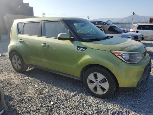 KNDJN2A24F7773538 - 2015 KIA SOUL GREEN photo 4