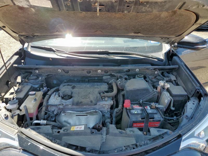 JTMNFREV0JJ153423 - 2018 TOYOTA RAV4 SE 灰色 照片 12