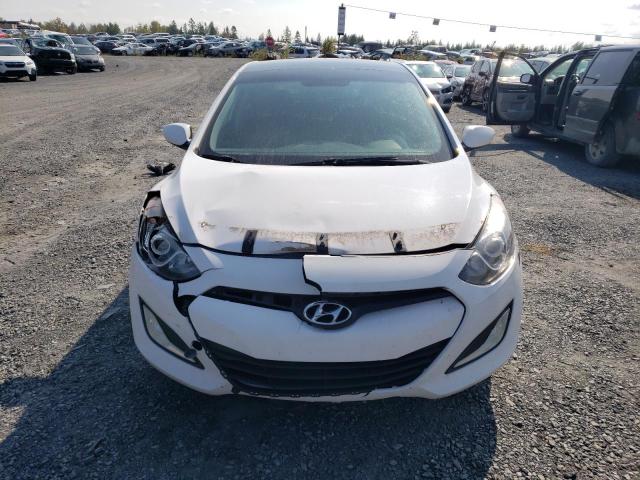 KMHD35LE7DU037649 - 2013 HYUNDAI ELANTRA GT WHITE photo 5