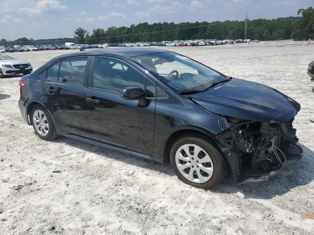 5YFEPMAE8NP359242 - 2022 TOYOTA COROLLA LE შავი ფოტო 4