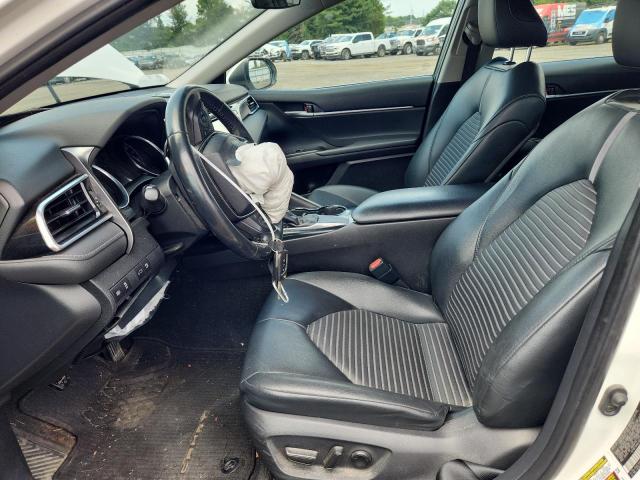 4T1B11HK6JU639569 - 2018 TOYOTA CAMRY L WHITE photo 7