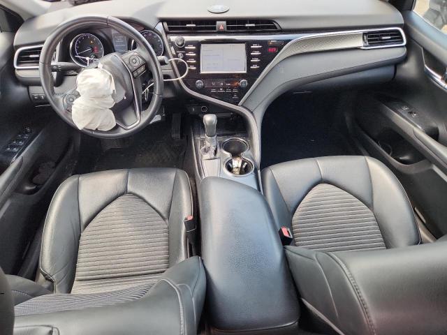 4T1B11HK6JU639569 - 2018 TOYOTA CAMRY L WHITE photo 8