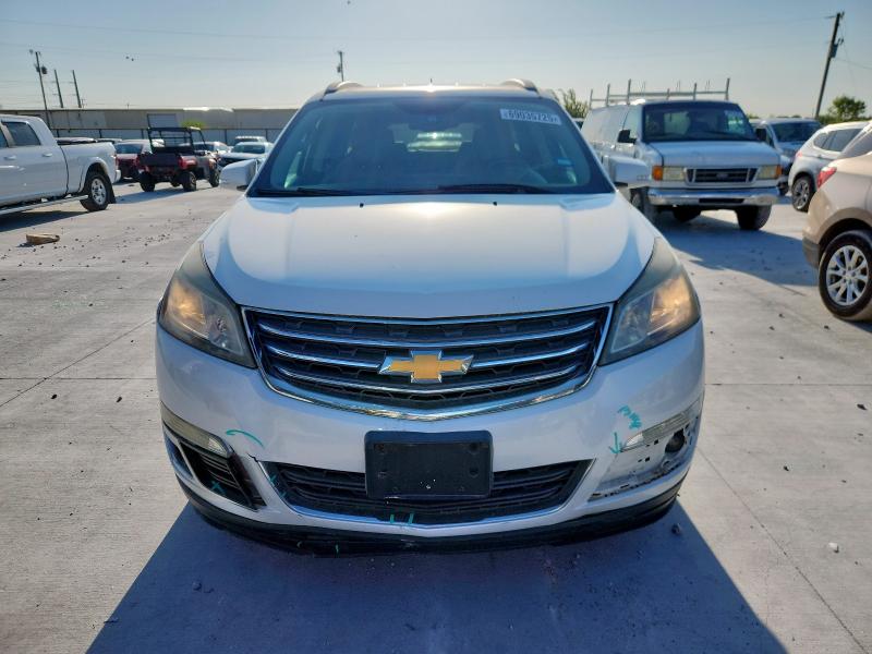 1GNKRHKD9GJ145210 - 2016 CHEVROLET TRAVERSE LT 白色 照片 5