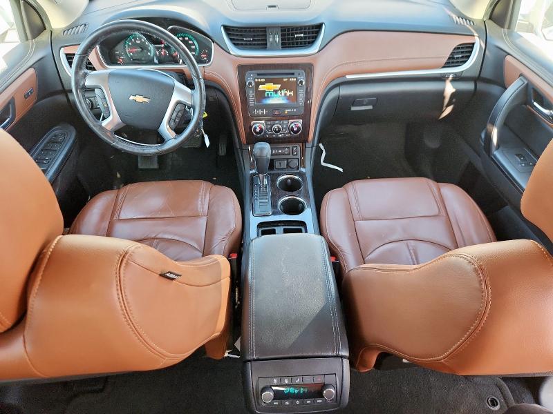 1GNKRHKD9GJ145210 - 2016 CHEVROLET TRAVERSE LT 白色 照片 8