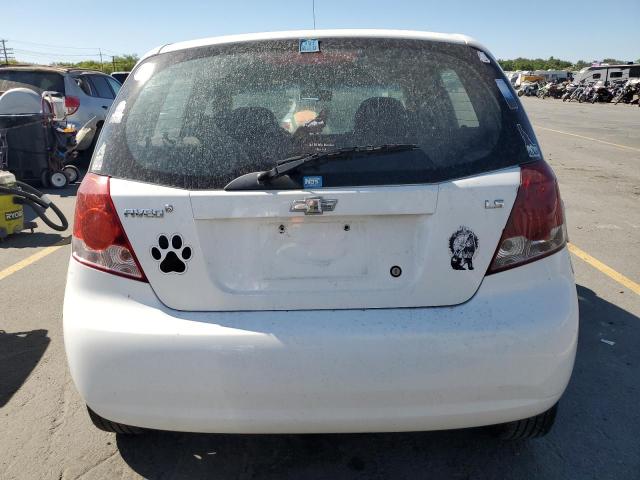 KL1TD66648B086825 - 2008 CHEVROLET AVEO BASE WHITE photo 6