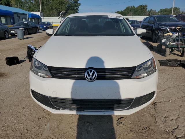 3VWDX7AJ3DM294264 - 2013 VOLKSWAGEN JETTA SE Weiß Foto 5