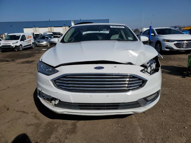 3FA6P0LU5HR278172 - 2017 FORD FUSION SE HYBRID WHITE photo 5