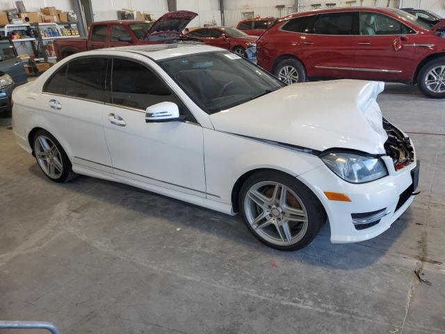 WDDGF8AB5EA947831 - 2014 MERCEDES-BENZ C 300 4MATIC WHITE photo 4