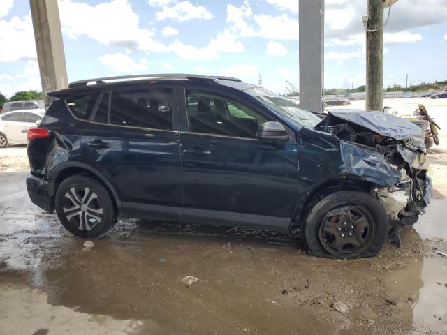 JTMZFREVXJJ725244 - 2018 TOYOTA RAV4 LE Blau Foto 4