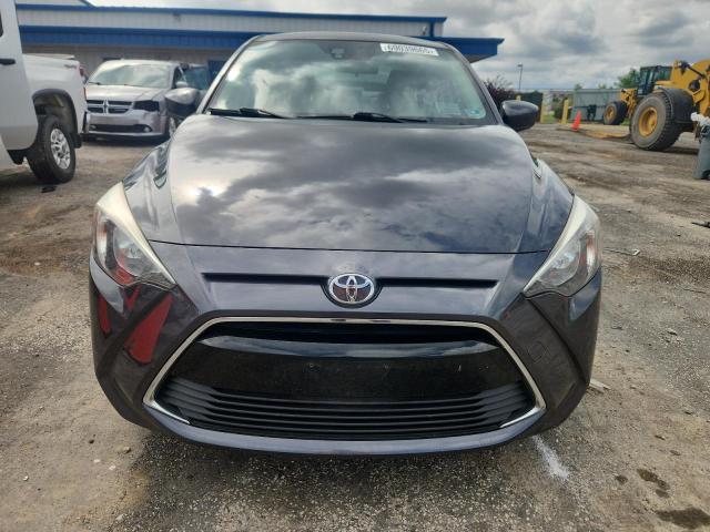 3MYDLBYV0JY312834 - 2018 TOYOTA YARIS IA GRAY photo 5