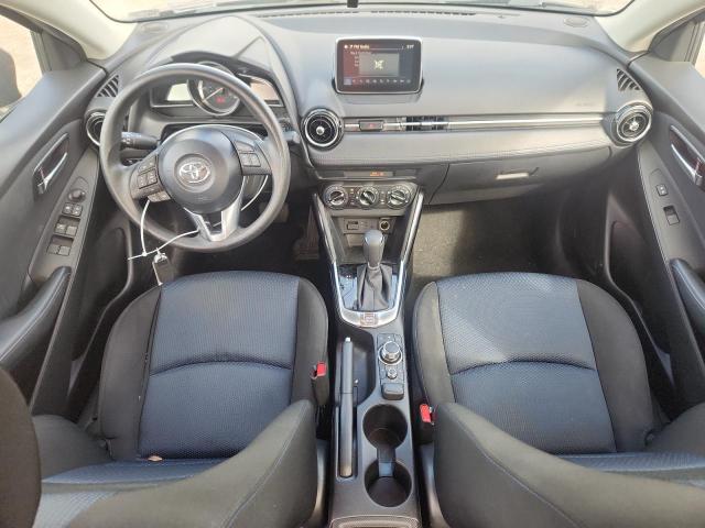 3MYDLBYV0JY312834 - 2018 TOYOTA YARIS IA GRAY photo 8